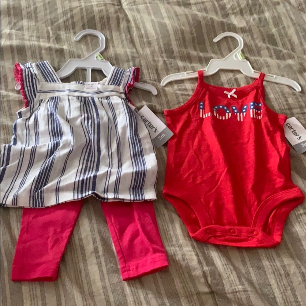 *BRAND NEW* CARTERS 3 month outfits..